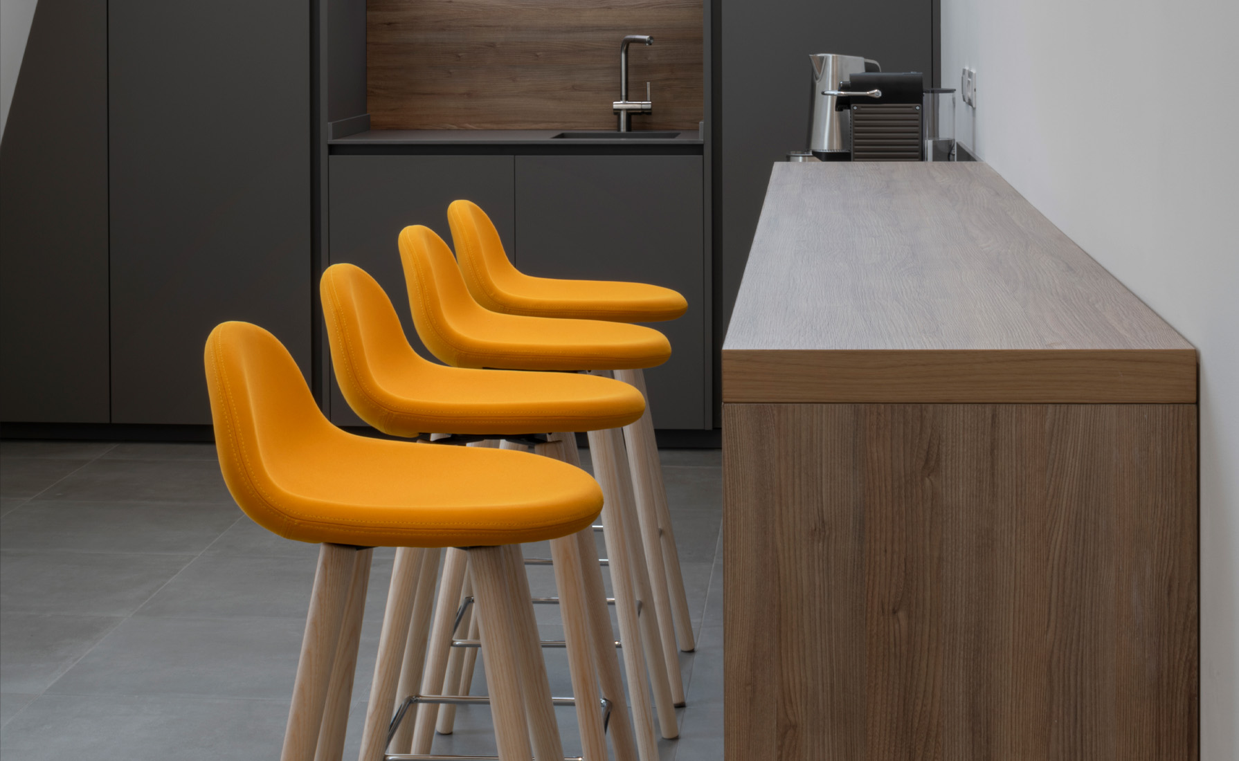 immagine sgabelli di design